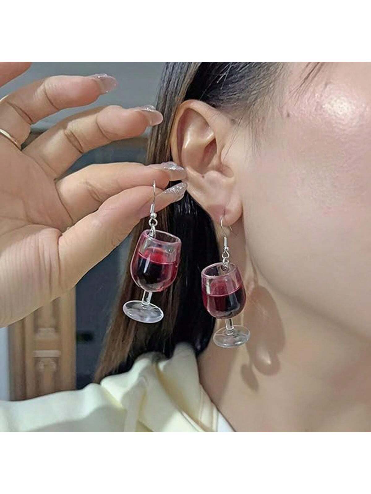 Elegant Earring Wine Glass